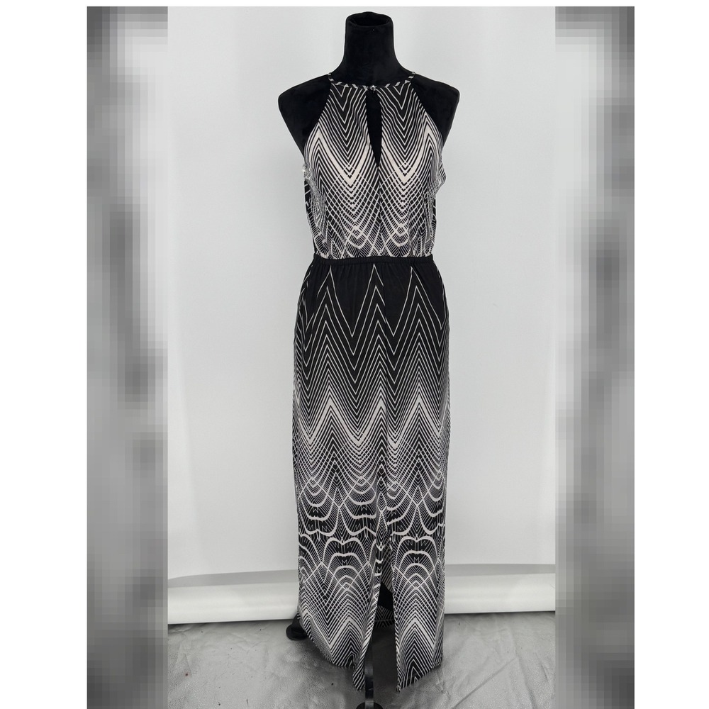 The Limited Black White Geometric Chevron Halter Maxi Dress Keyhole Size Medium